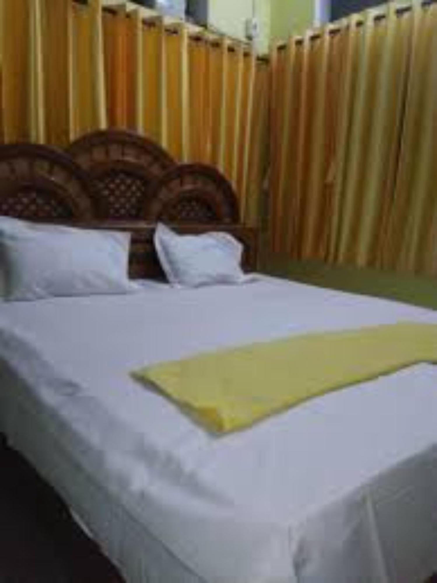 Hotel Swastik Guest House Varanasi - Perfect Location And Comfortable Room Екстериор снимка