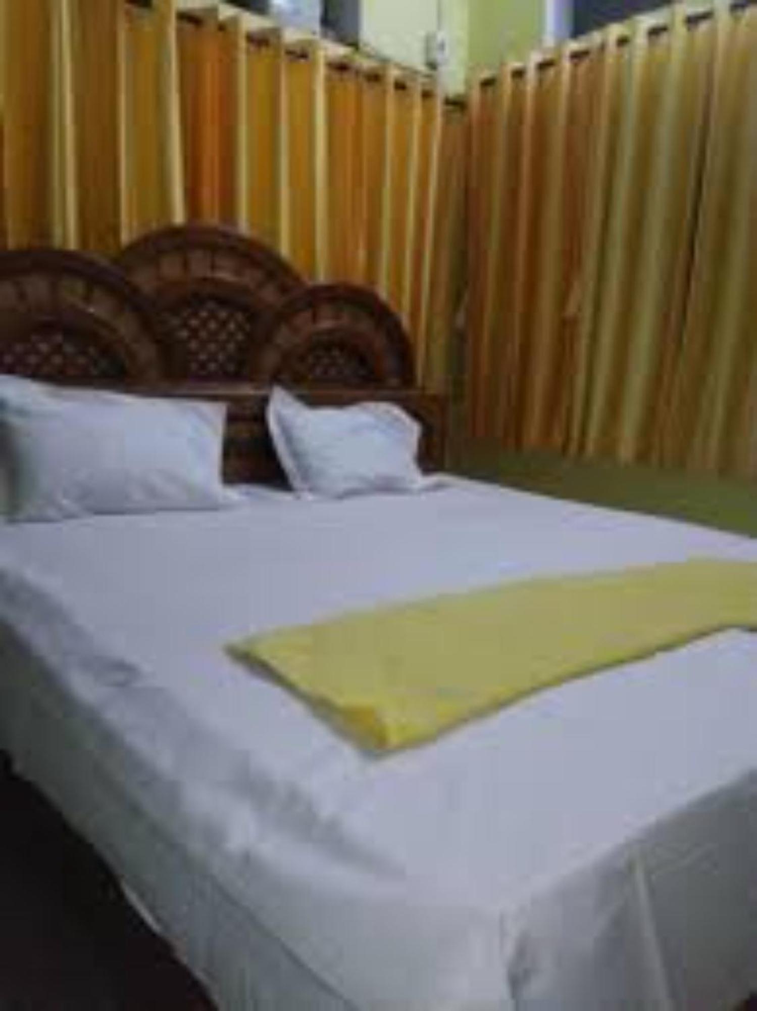Hotel Swastik Guest House Varanasi - Perfect Location And Comfortable Room Екстериор снимка